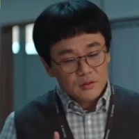 trợ lý(đến từ địa ngục chung)