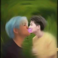 Nhỏ tg bị khùng