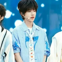 Nguỵ Tử Thần_bé_