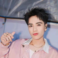 quang hùng