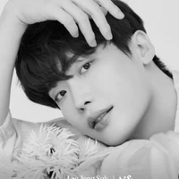 Lee JongSuk