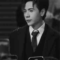 Quang hùng 