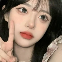 Lục Hoàng Thư Di - nu9