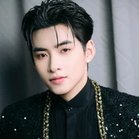hùng huỳnh