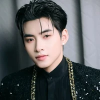 hùng huỳnh