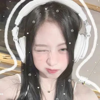 All cả lớp :(Trừ ai thì trừ)