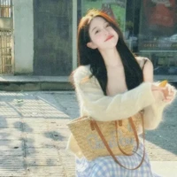 Kim Tố Uyên_bạn cô