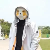 707