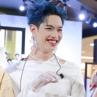 Pháp Kiều [chị của Duy]