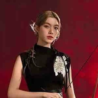 Orm Kornnaphat ( Em ) 