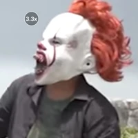 anh bán vé số may mắn( hề bán vé số)