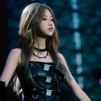 Viên Nhất Kỳ-nàng