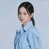 Lee Hyeri - Cô