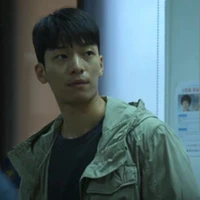 ۵Hwang Jun-Hoᦗ