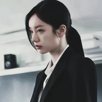 Lee Hyeri(Cô)