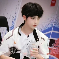 Dương Hàm Bác