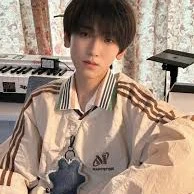 Tả Kỳ Hàm 