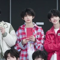 Trần Dịch Hằng 