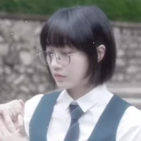 Oh Woori • | Nàng |