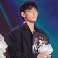 Tuấn Tài_isaac_