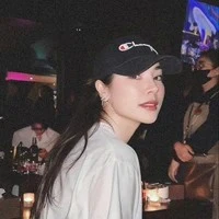 Faye Peraya - cô