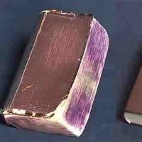 quyển sách bí ẩn 