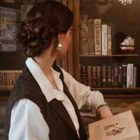 𝐍𝐠𝐮𝐲ễ𝐧 𝐀𝐧𝐡 𝐓𝐡ư  (Mẹ)