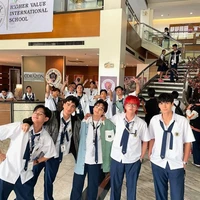 Lớp E