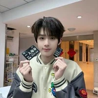 Quan Tuấn Thần _T