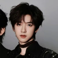 Hạ Tuấn Lâm_Hắn²