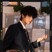 Vương Lỗ Kiệt_gã