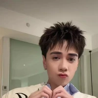 Quang Hùng