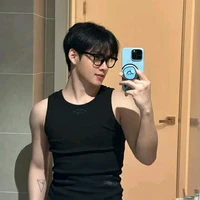 H.hùng