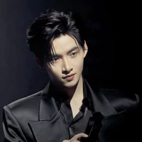 HÙNG HUỲNH
