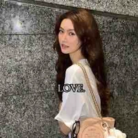 Sureeyares Yakares-bạn nàng