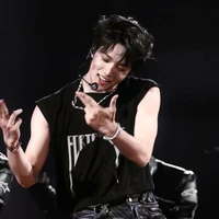 Lưu Nhậm Kiên ( 15 tuổi )