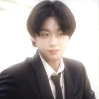 vk Jihoon😘