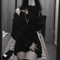 Trần Diễm Kiều ( mẹ hắn )