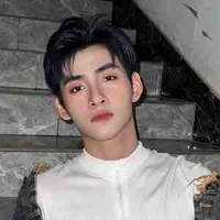 Hùng Huỳnh