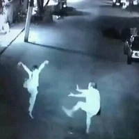 Cái lớp nhiều chuyện