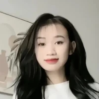 hoàng lan linh