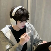 Bạch Giai Hào_anh ba cô