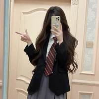 h.thư