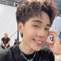 hùng (phone)