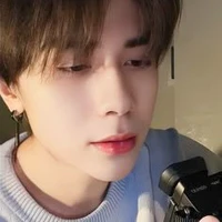 Hùng (phone)