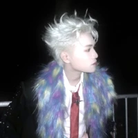 Nhỏ tg bị đin đó🥰