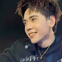 Quang Hùng