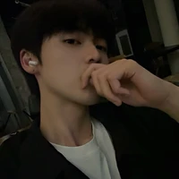 Lục cẩm thành-karel