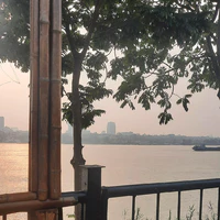 cả nhà trừ ai trừ