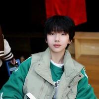 Nhiếp Thiếu-Nie-